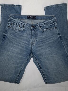Hollister Epic Flex Slim Straight Jeans